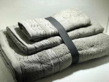 Ensemble de serviettes de toilette pour une personne “Wendy” taupe